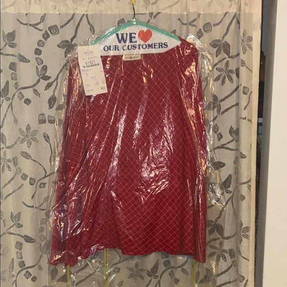Tory Burch 💯% Silk Elegant Red Women's Top Like New! Authentic Runway Style - Picture 1 of 6
